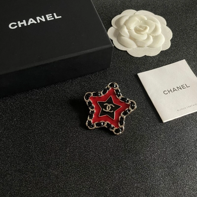 Attractive Chanel Brooches 221837
