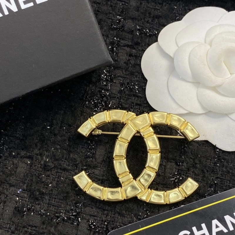 Chanel Brooches SunProtective 221822