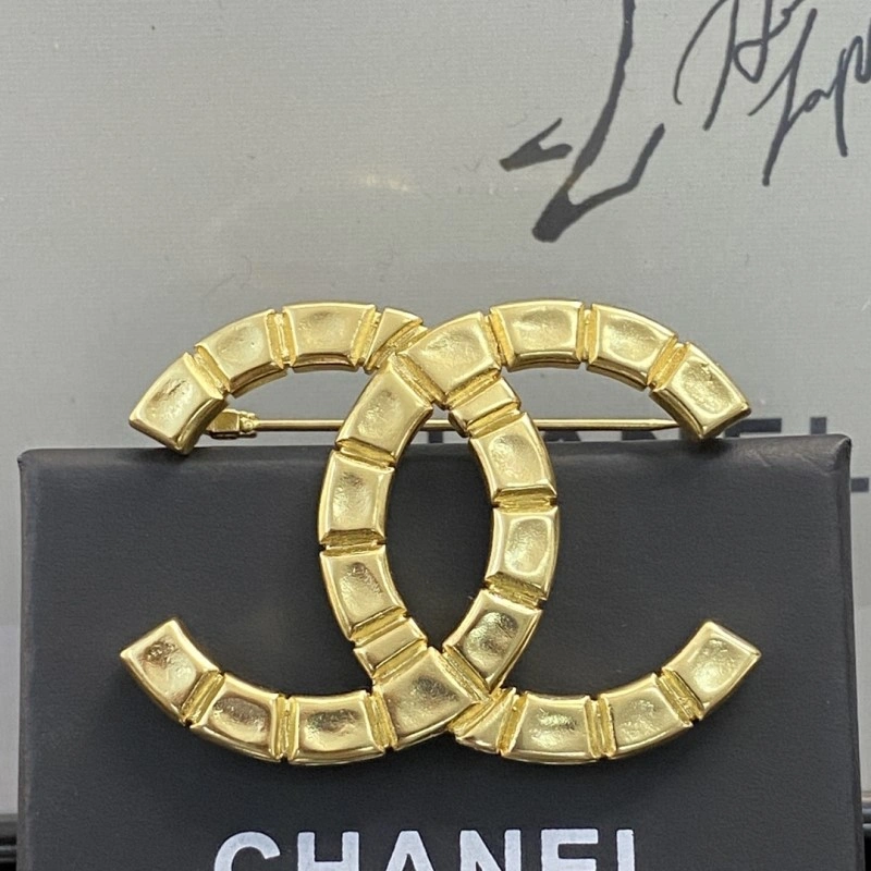 Chanel Brooches SunProtective 221822