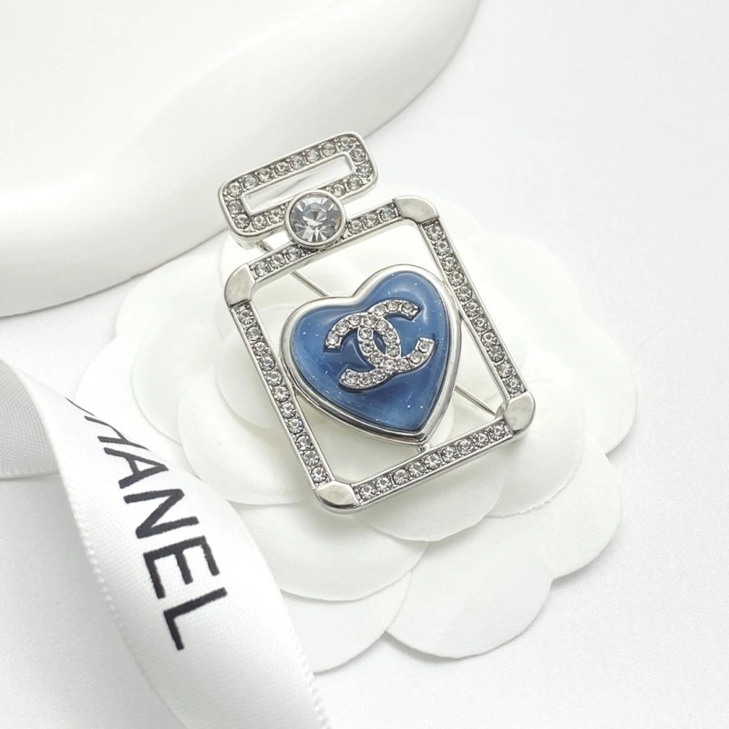 Soft Chanel Brooches 221828