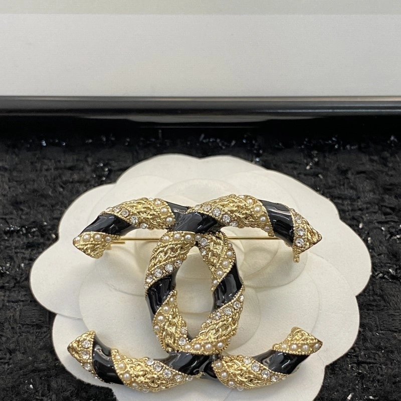 Chanel Brooches Versatile 221821