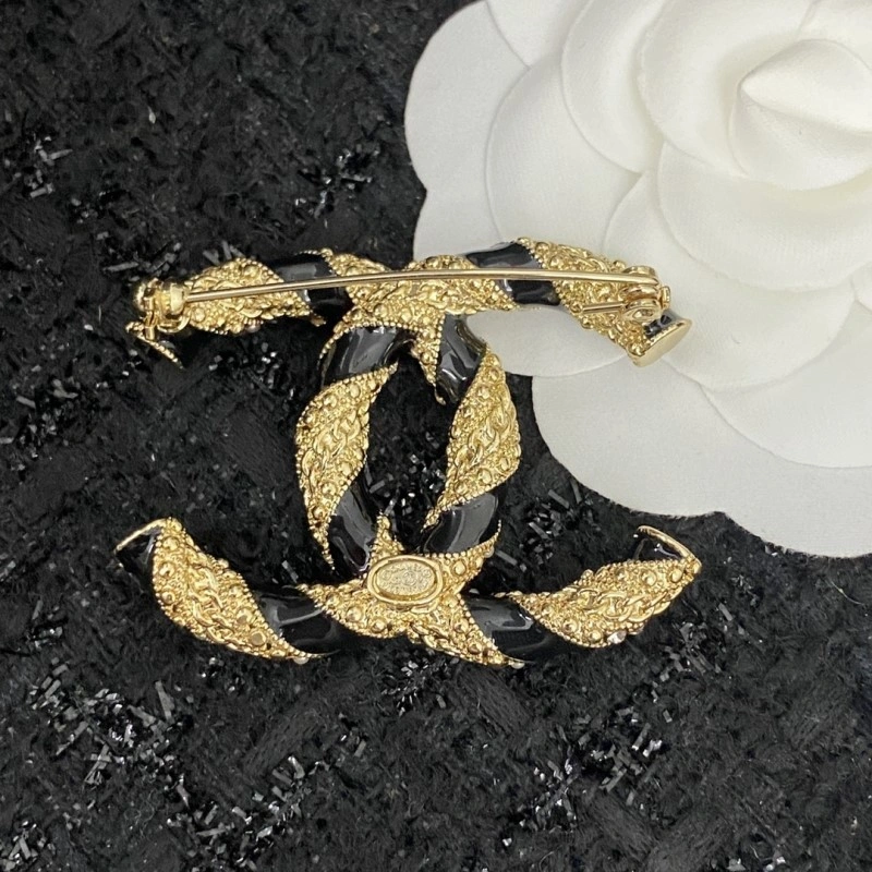 Chanel Brooches Versatile 221821