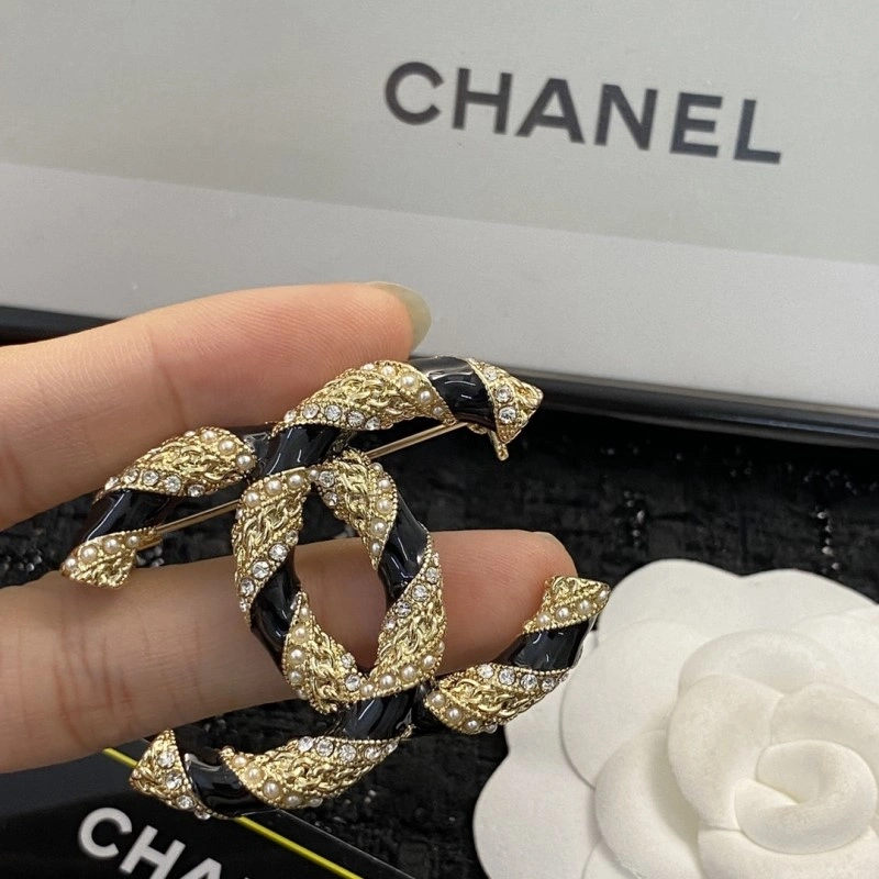 Chanel Brooches Versatile 221821