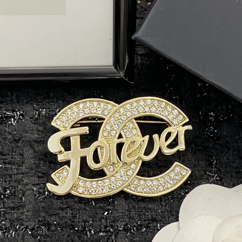 WrinkleFree Chanel Brooches 221827