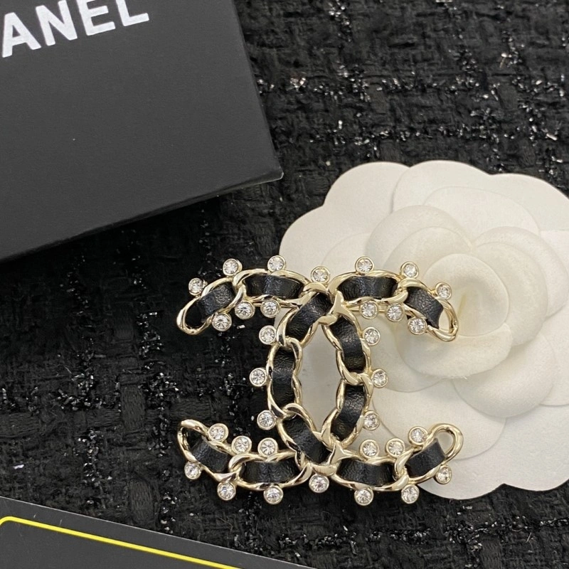 Chanel Brooches Unique 221815