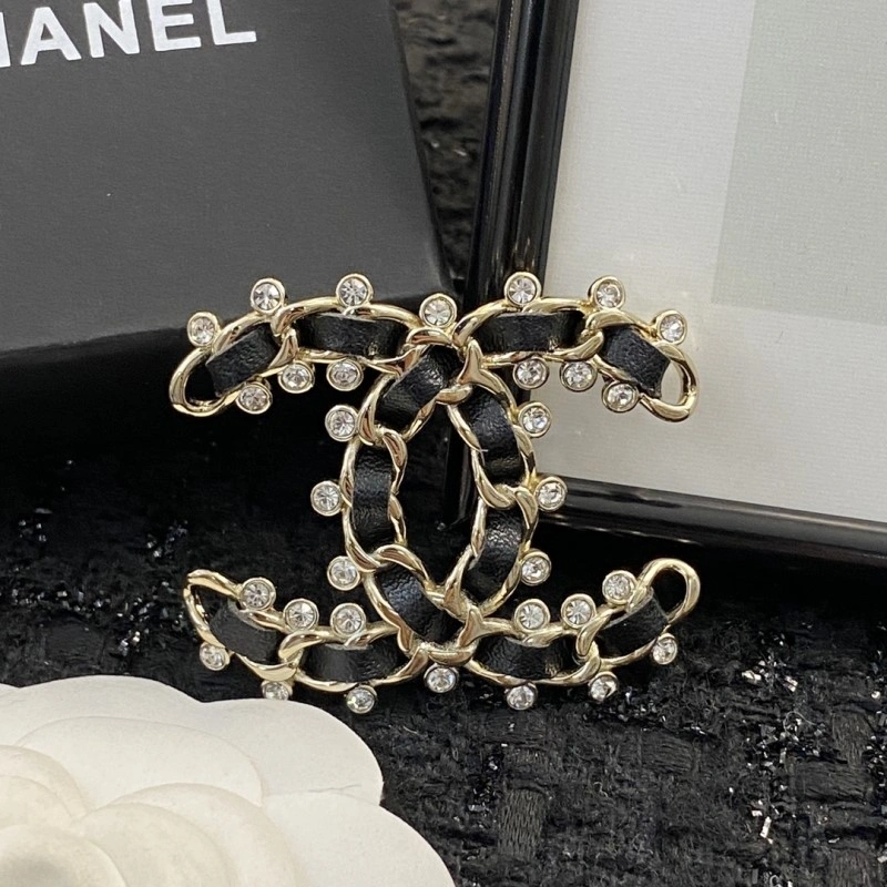 Chanel Brooches Unique 221815