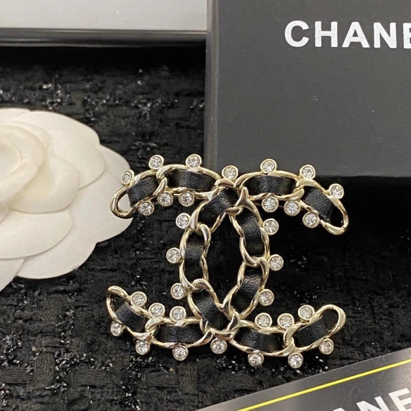Chanel Brooches Unique 221815