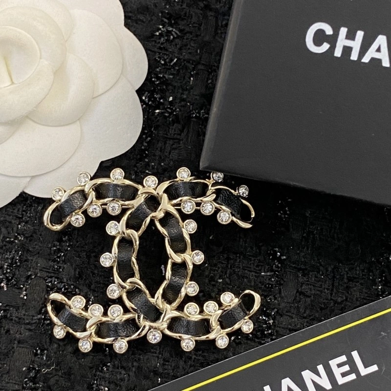 Chanel Brooches Unique 221815