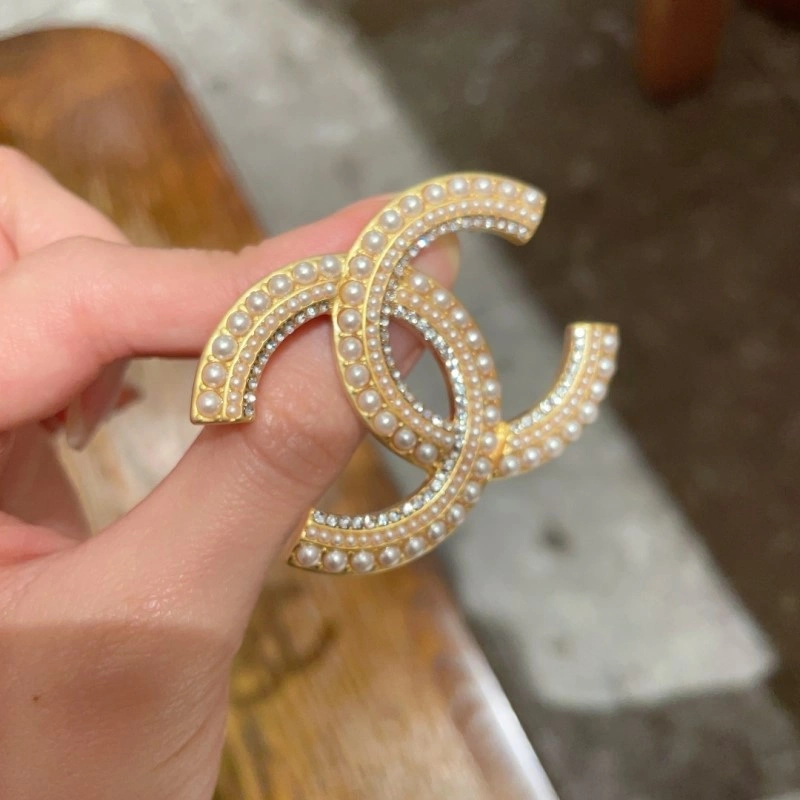 Chanel Brooches Fashionable 221810