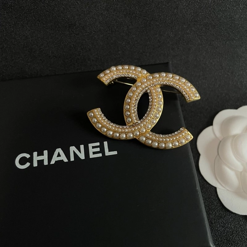 Chanel Brooches Fashionable 221810