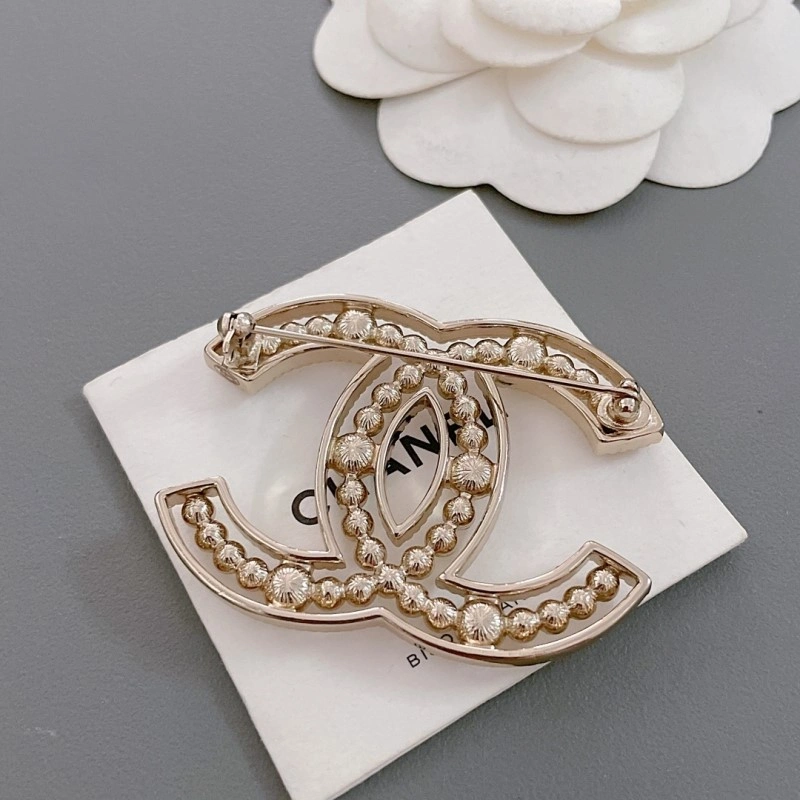 Chanel Brooches Unisex 221808