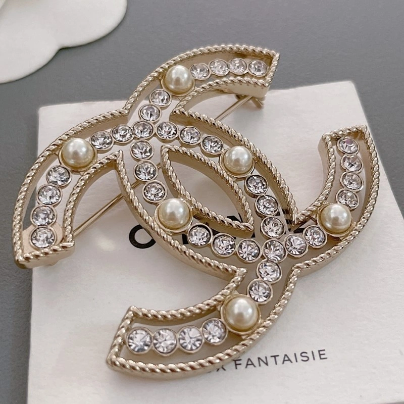 Chanel Brooches Unisex 221808