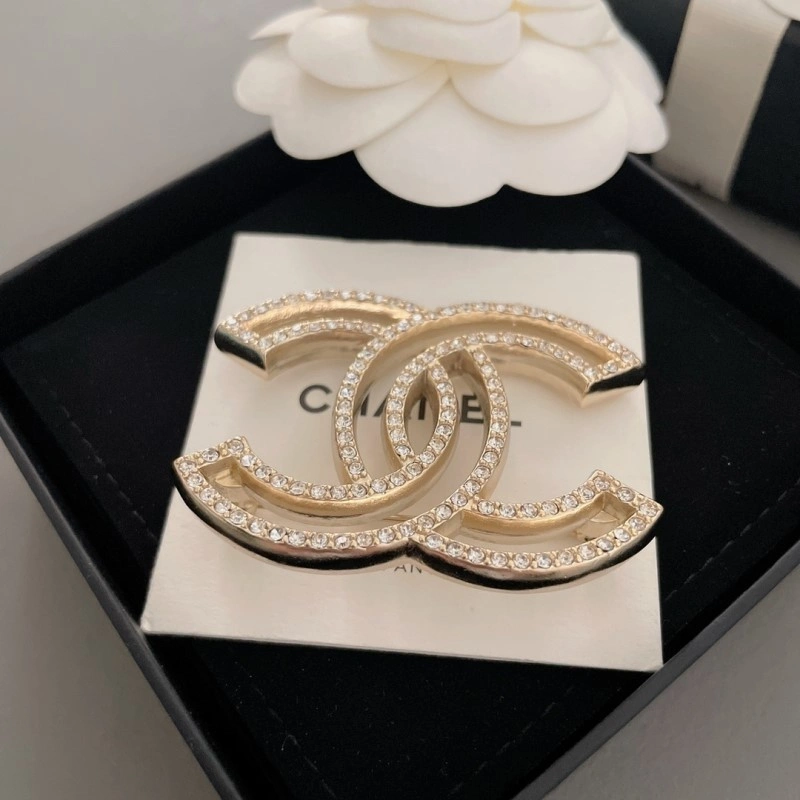 Colorful Chanel Brooches 221805