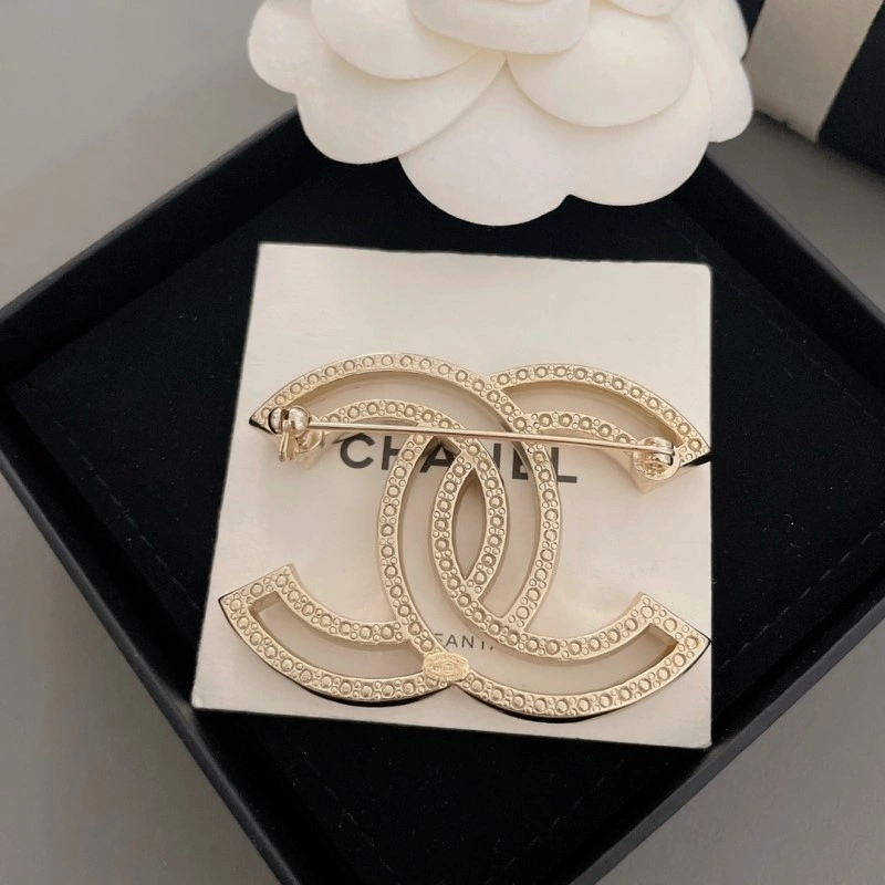 Colorful Chanel Brooches 221805