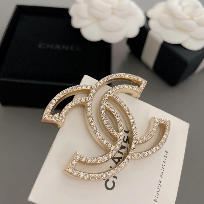 Colorful Chanel Brooches 221805