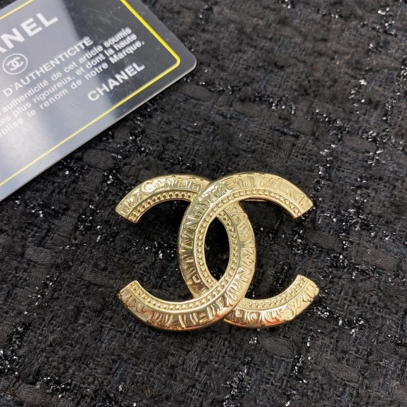 Chanel Brooches Sleek 221806