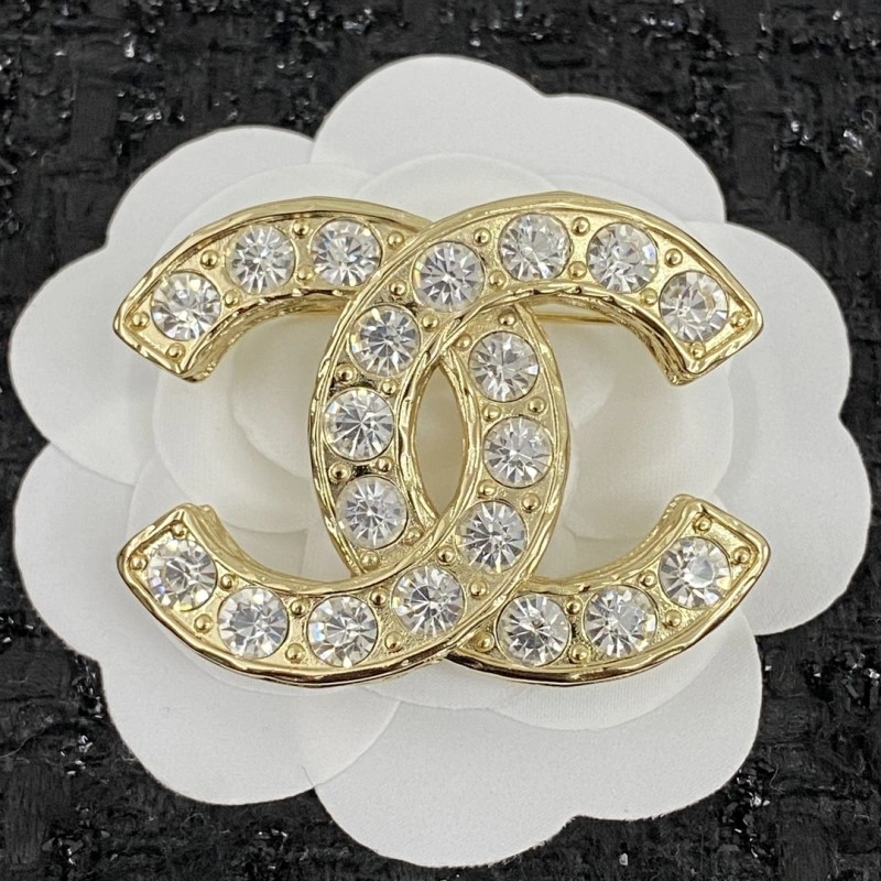Refined Chanel Brooches 221804