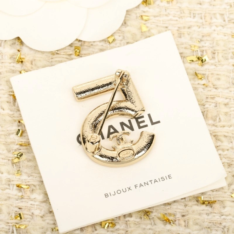 SoftTouch Chanel Brooches 221801