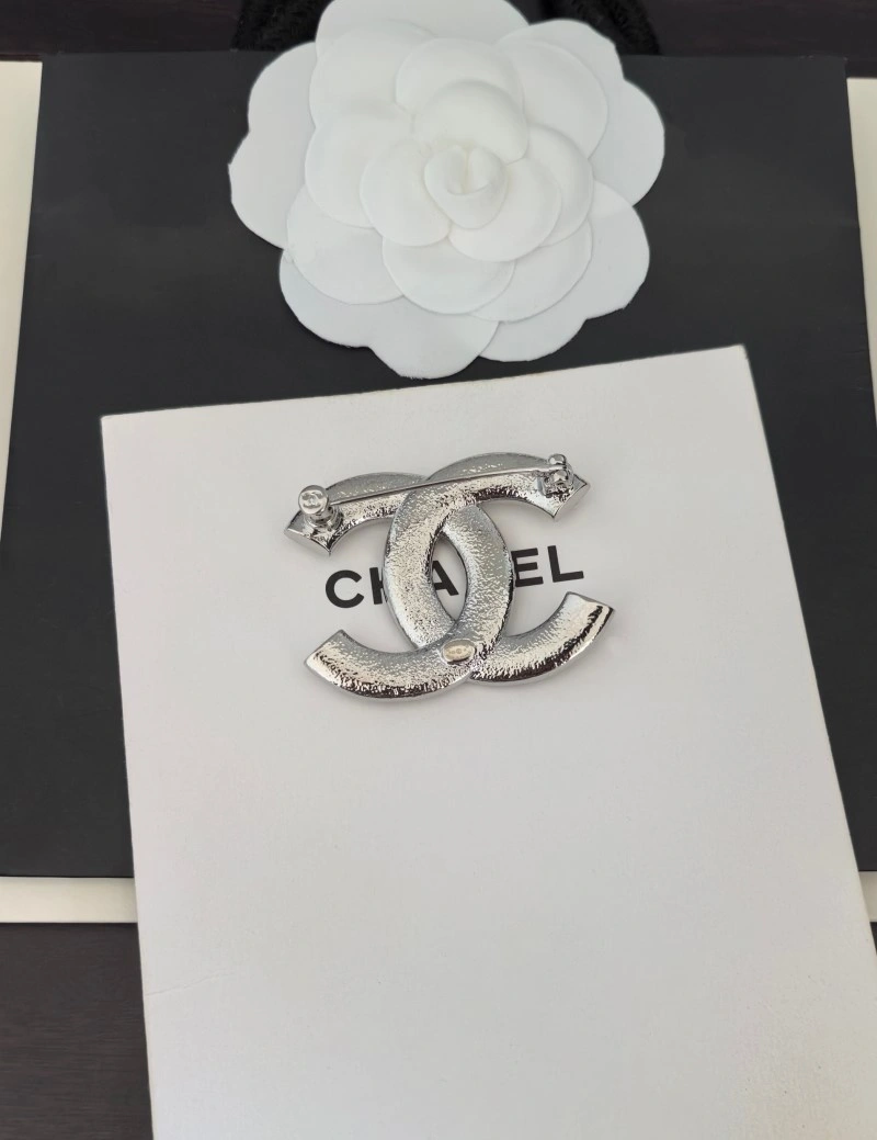 Chanel Brooches Unisex 221788