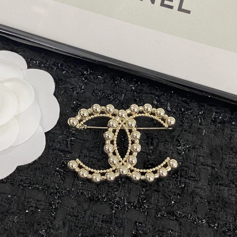Chanel Brooches Sophisticated 221858