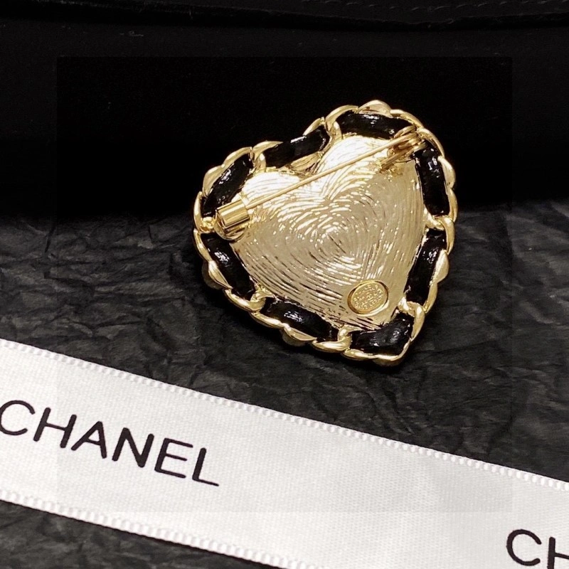 EasyMatch Chanel Brooches 221774