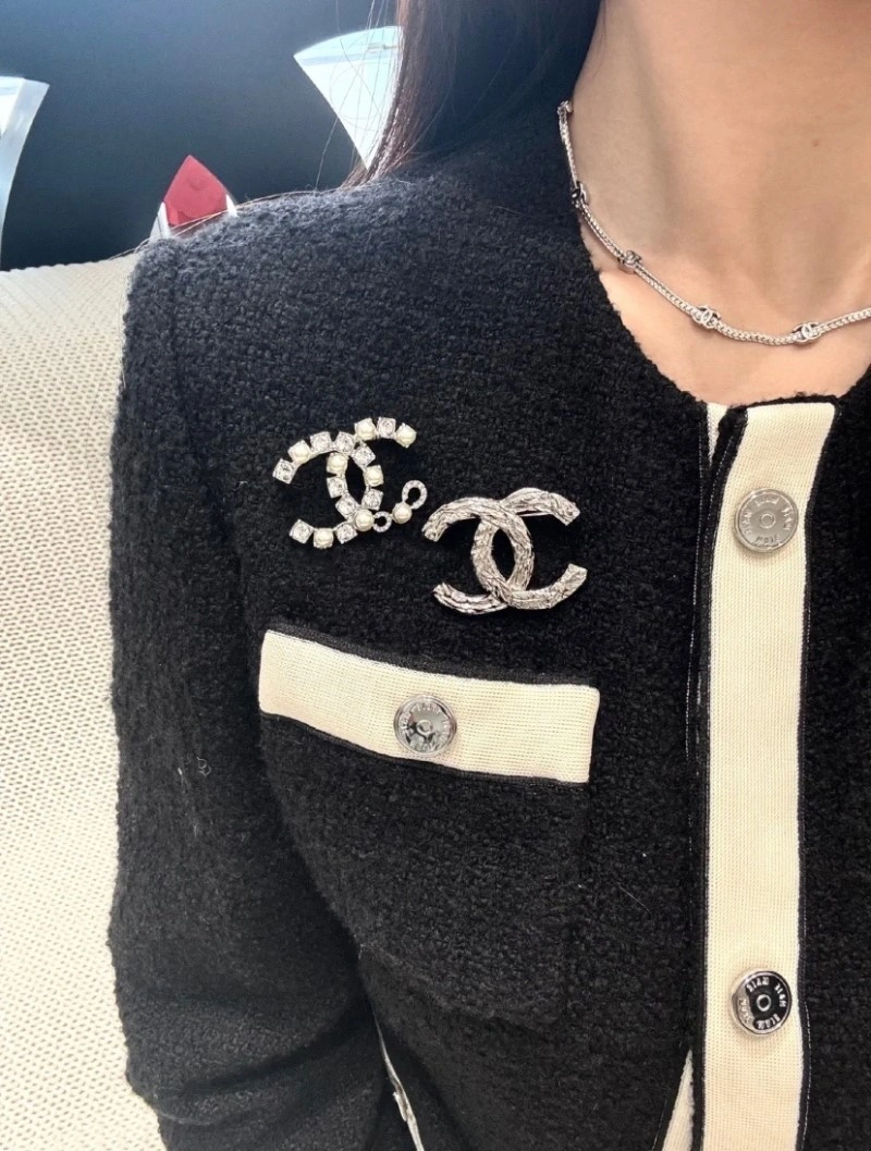 Chanel Brooches Chic 221772
