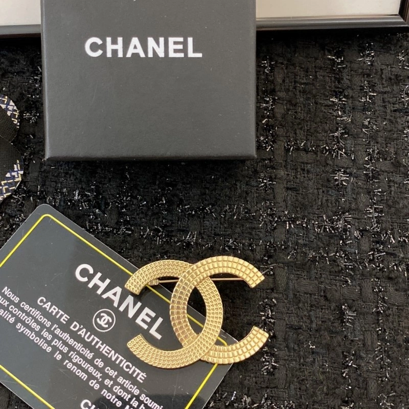Chanel Brooches Comfortable 221765