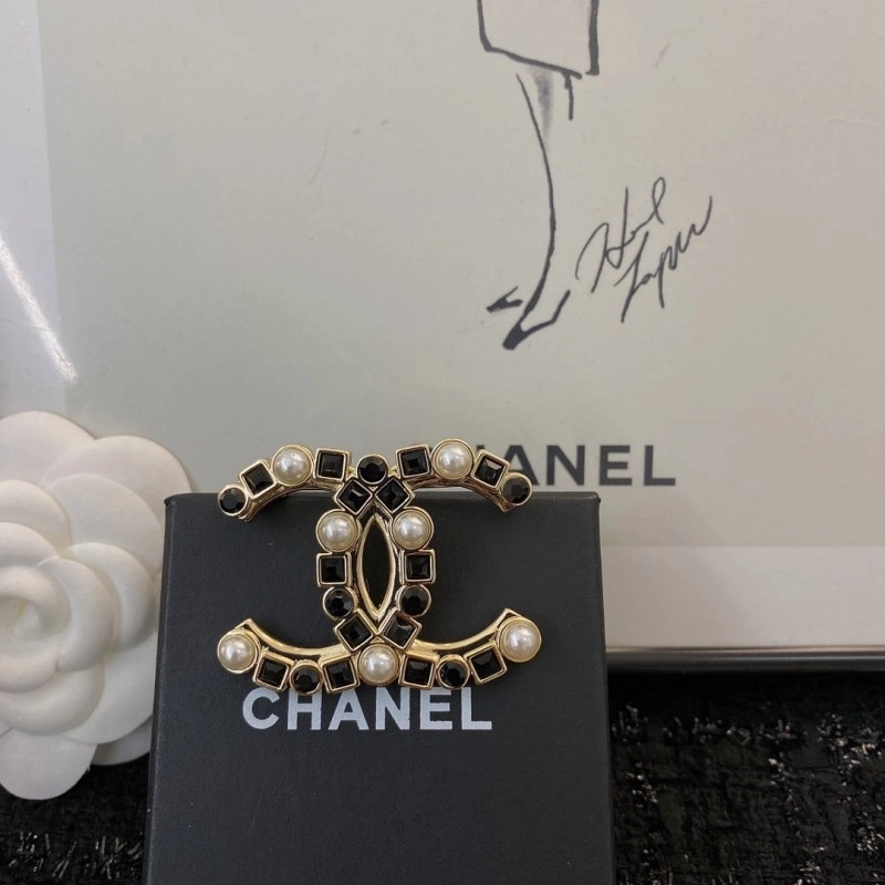 Chanel Brooches ZipUp 221767