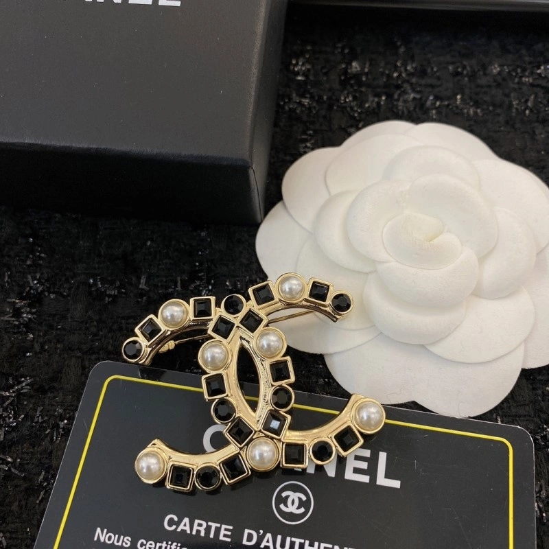 Chanel Brooches ZipUp 221767