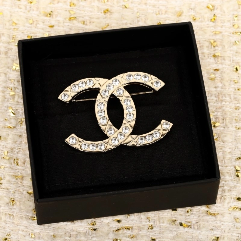 WellDesigned Chanel Brooches 221760