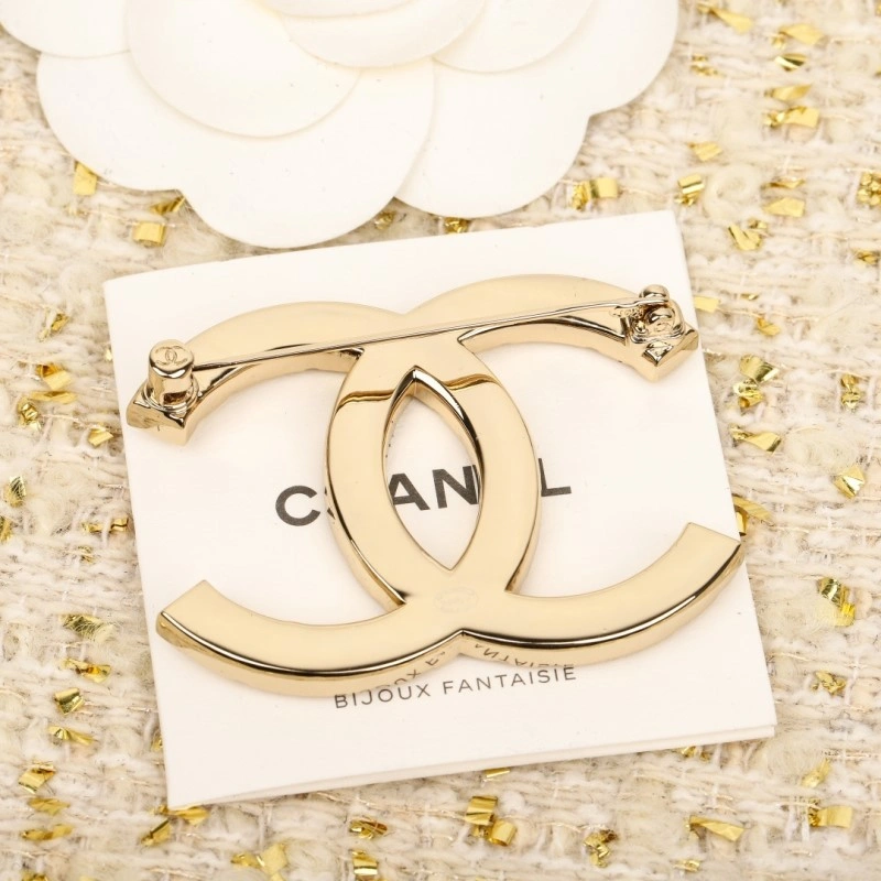 WellDesigned Chanel Brooches 221760