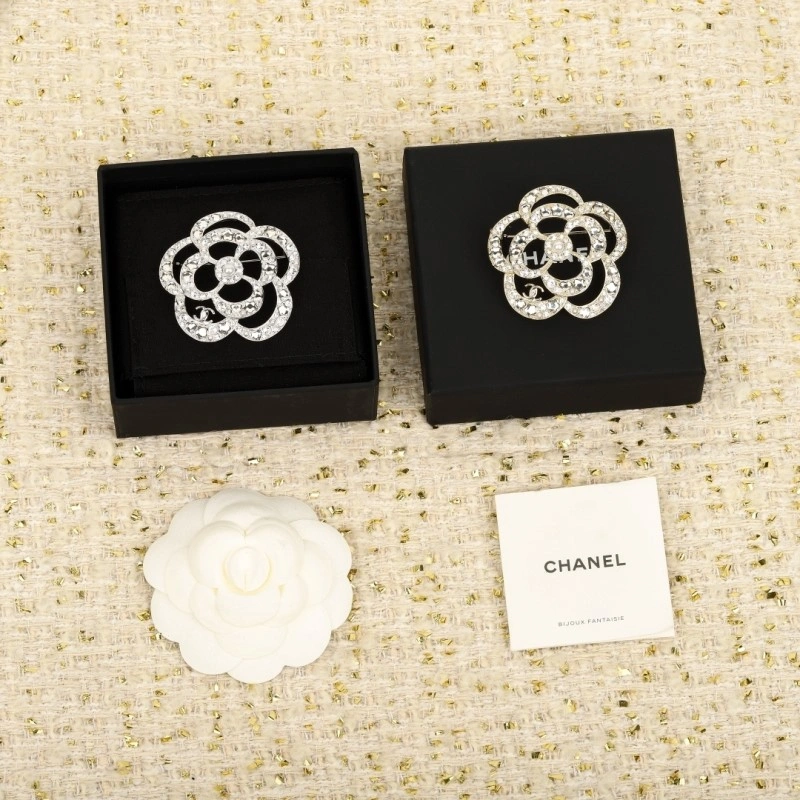 Chanel Brooches Durable 221771