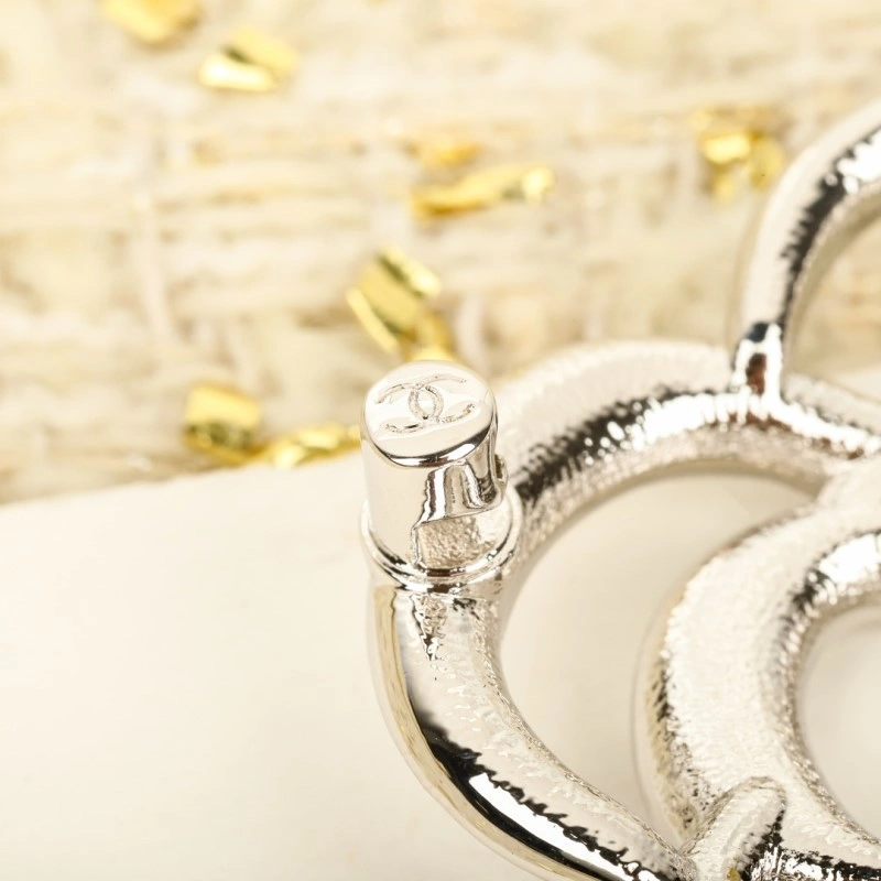 Chanel Brooches Durable 221771