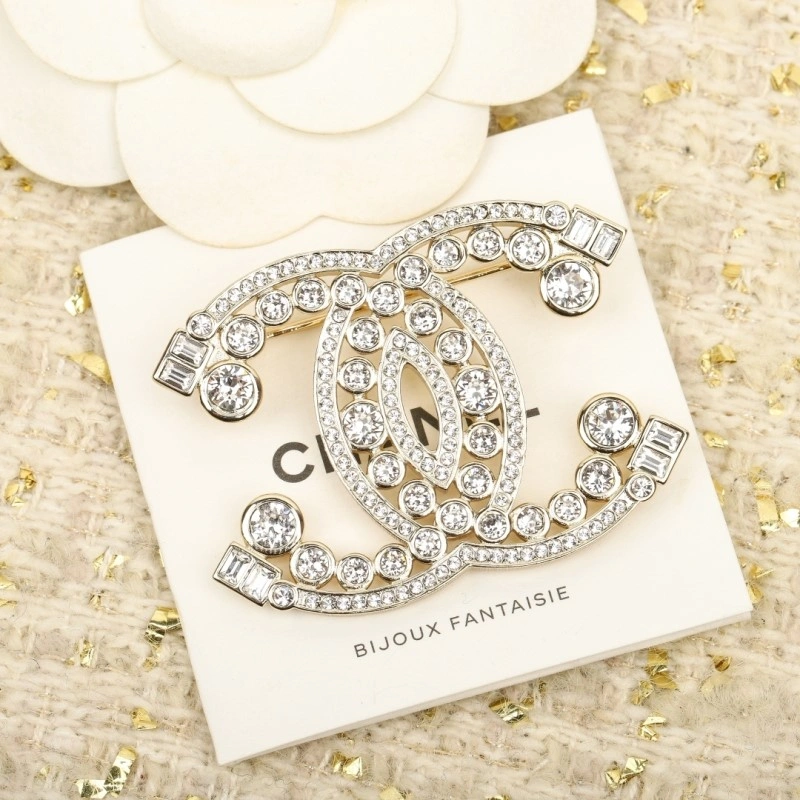 Chanel Brooches Effortless 221761
