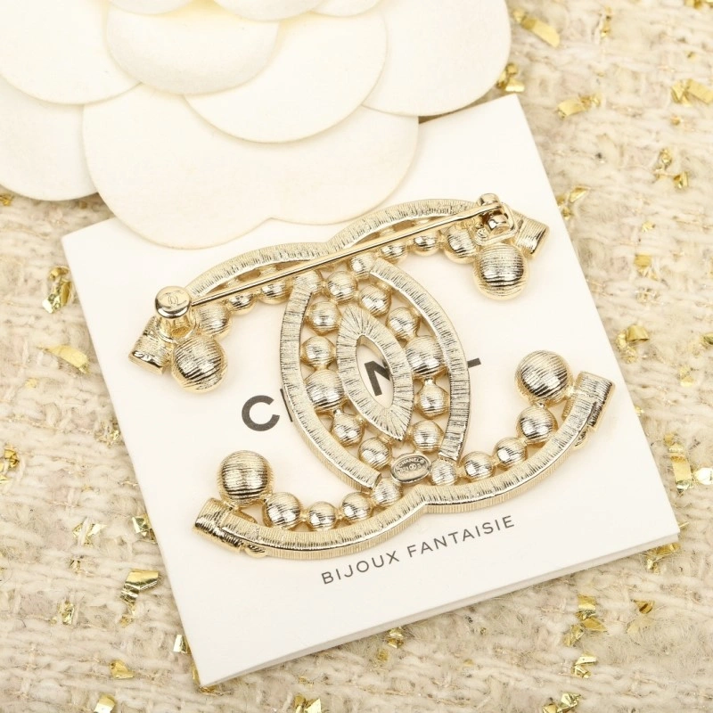 Chanel Brooches Effortless 221761