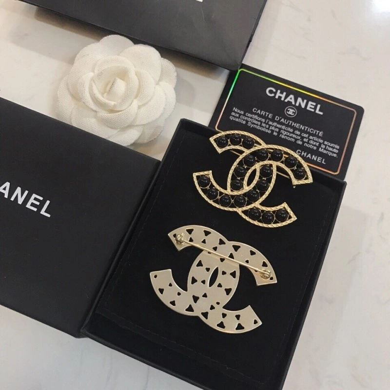 Chanel Brooches Bold 221789