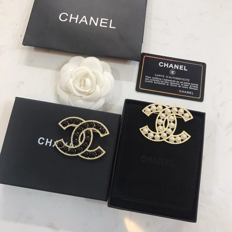 Chanel Brooches Bold 221789