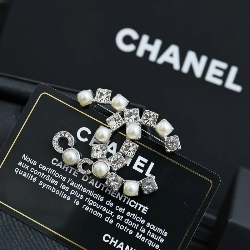 Chanel Brooches OnTrend 221763