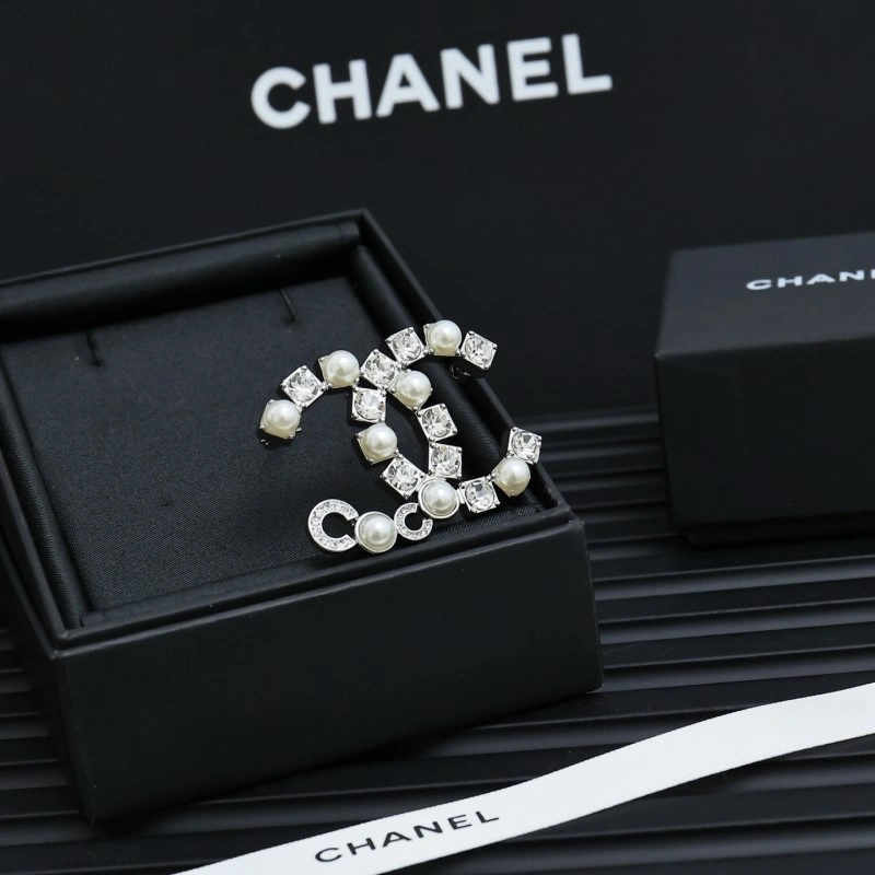 Chanel Brooches OnTrend 221763