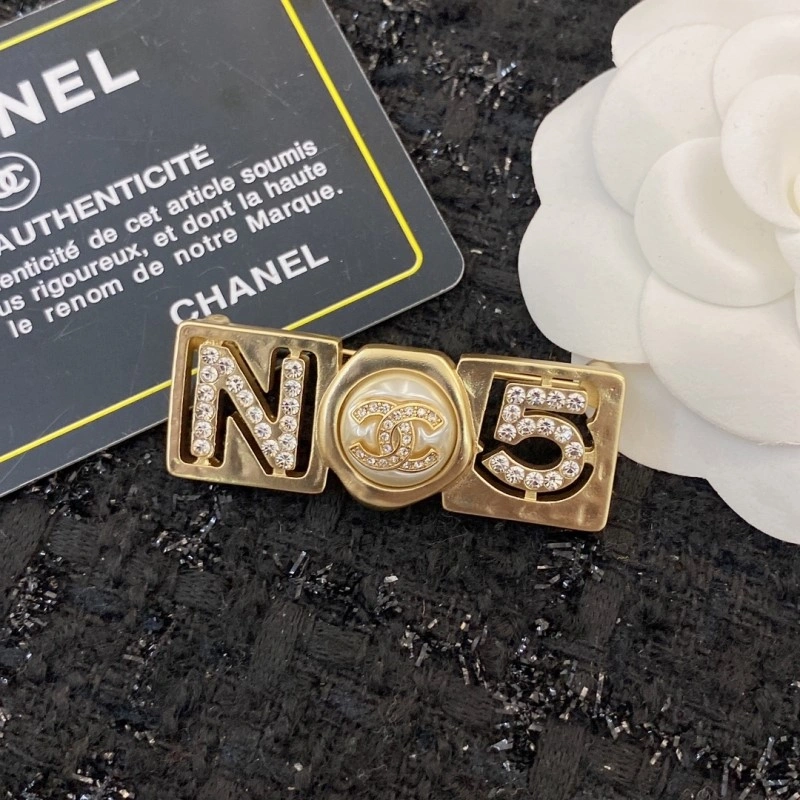 Reliable Chanel Brooches 221780
