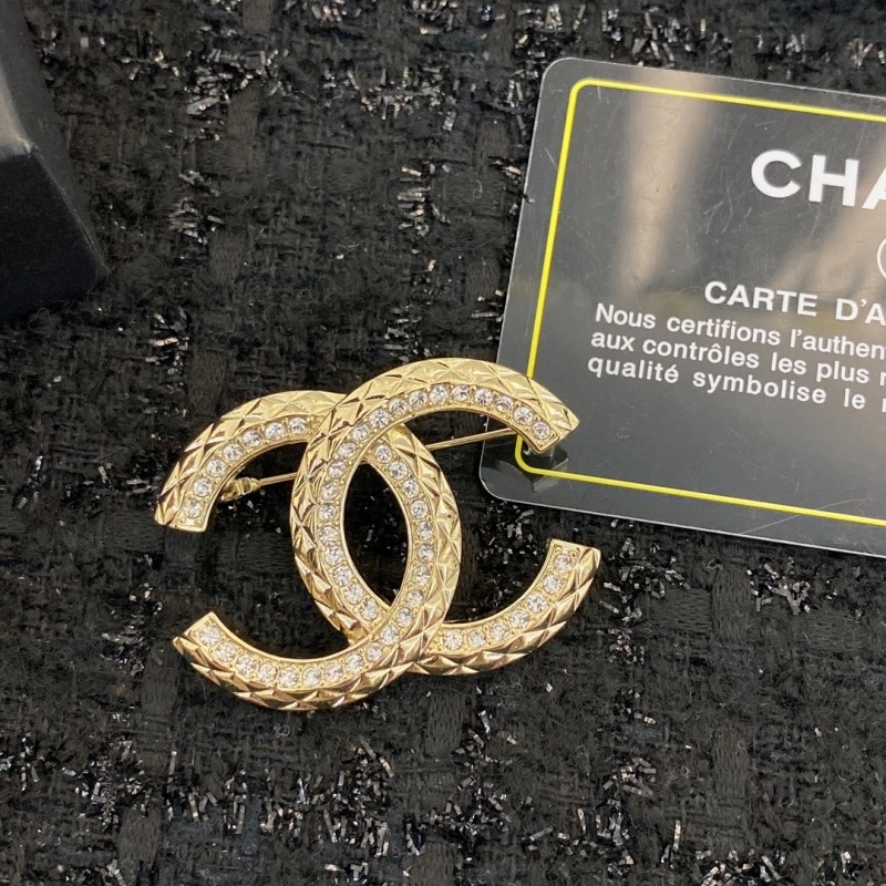 Durable Chanel Brooches 221759