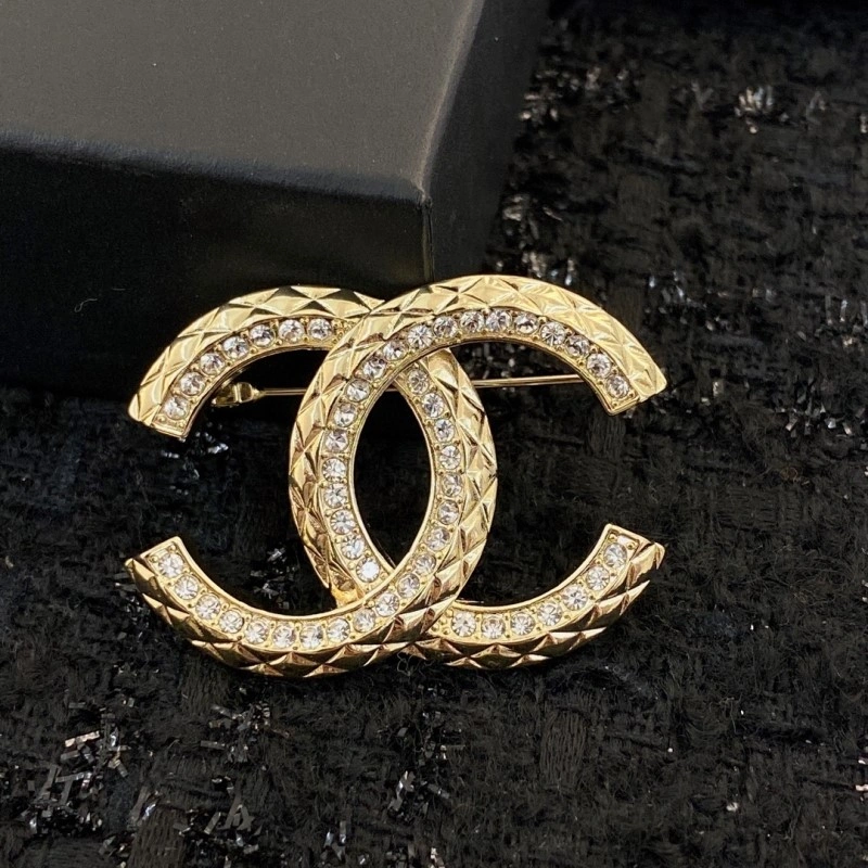 Durable Chanel Brooches 221759