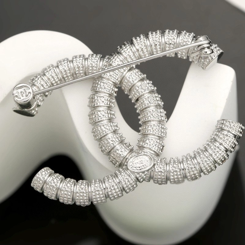 SunProtective Chanel Brooches 221746