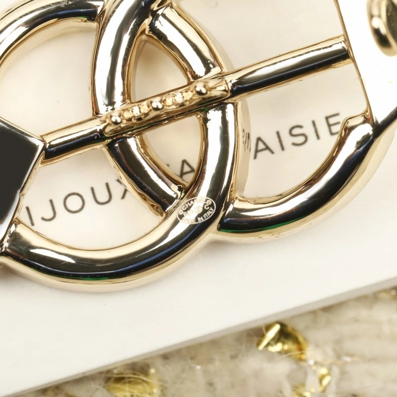 Casual Chanel Brooches 221754
