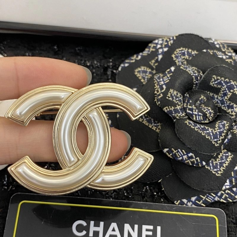 Chanel Brooches Contemporary 221748