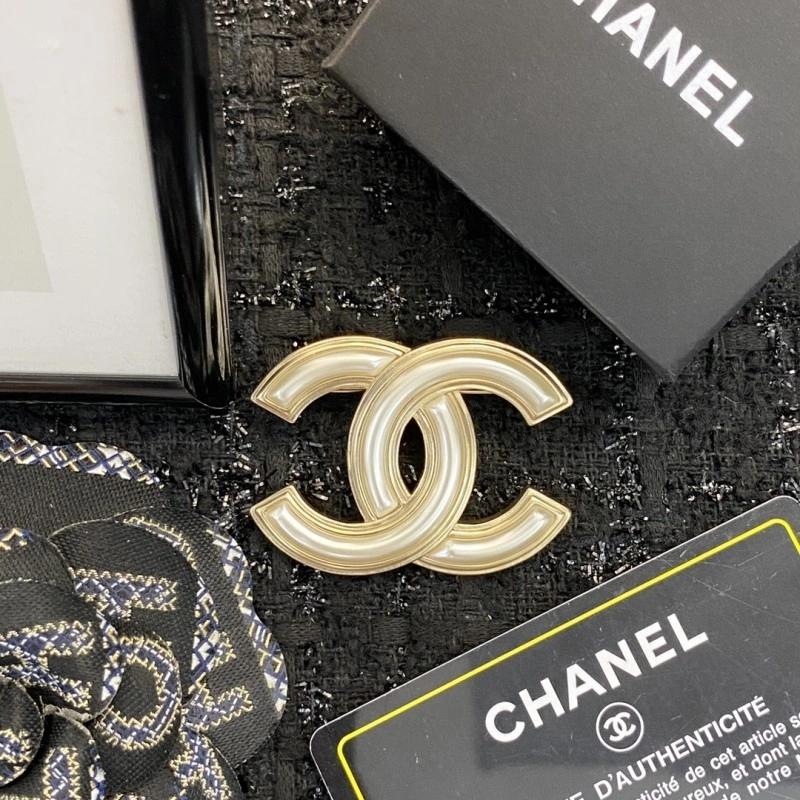 Chanel Brooches Contemporary 221748