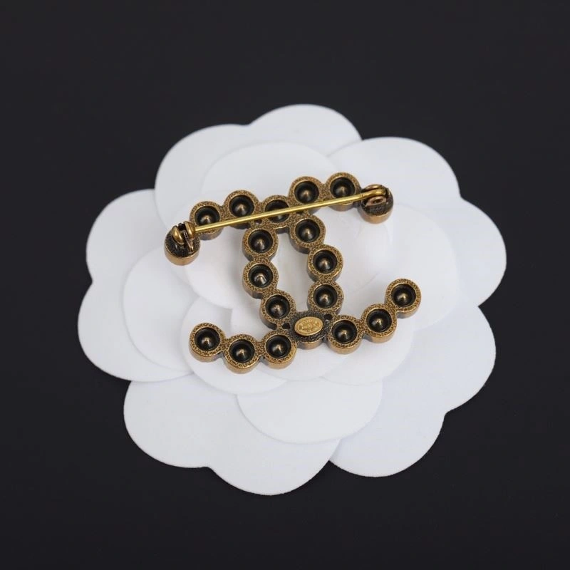 Reliable Chanel Brooches 221738