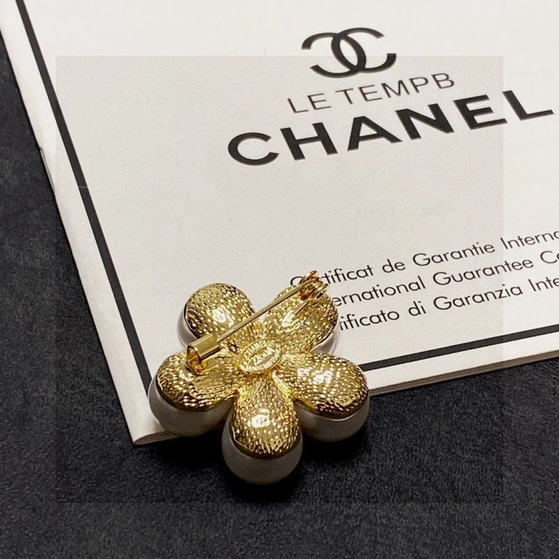 Practical Chanel Brooches 220406