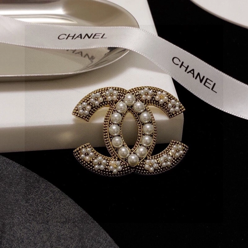 Breathable Chanel Brooches 220385