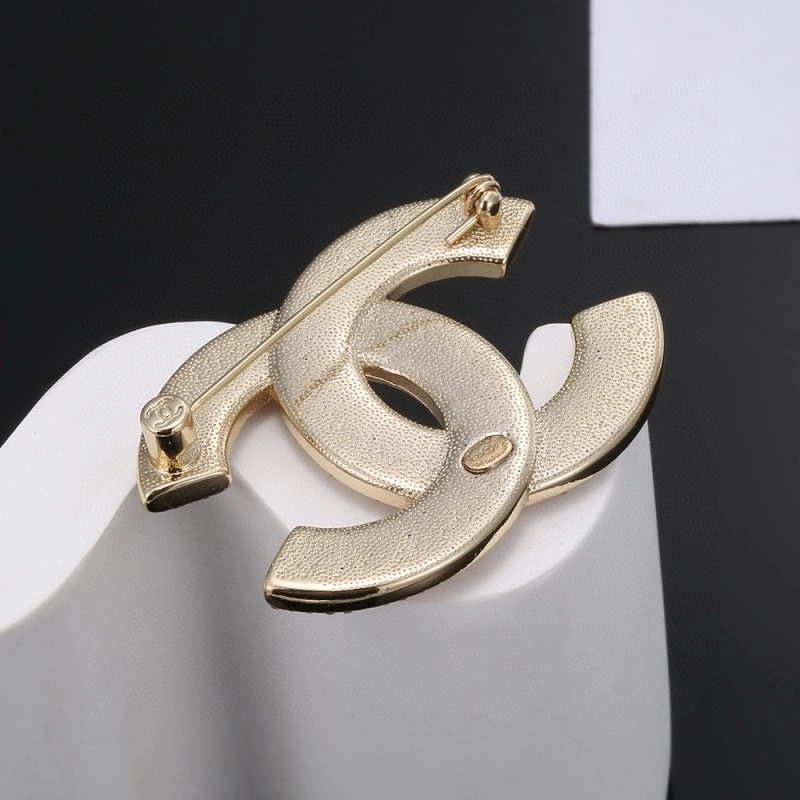 Durable Chanel Brooches 220413